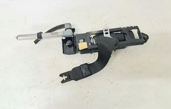 Volvo V50 Front seatbelt