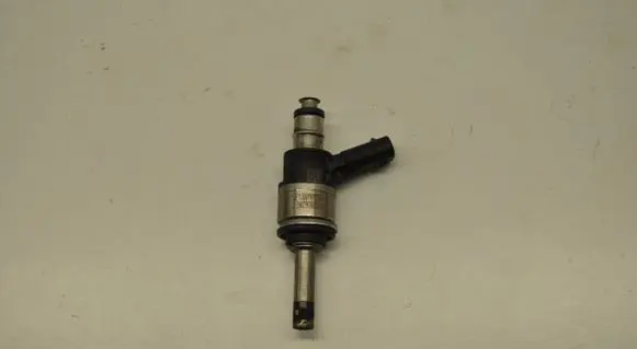 Audi A6 S6 C7 4G Fuel injector 06C906036C
