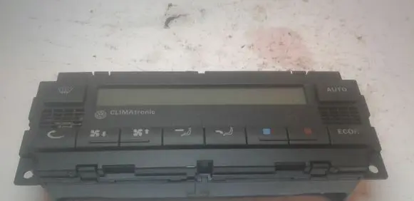 Volkswagen PASSAT B5.5 Climate control unit 3B1907044J 5HB00813902