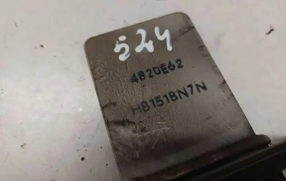 Mazda 3 I Heater blower motor/fan resistor 4820E62 HB151BN7N