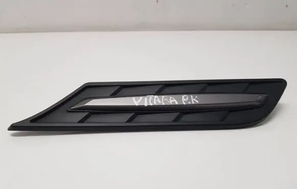 Suzuki Vitara (LY) Fender trim (molding) 7262154P0