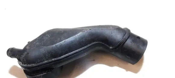 Audi A4 S4 B5 8D Air intake hose/pipe 078133356F 3915268906