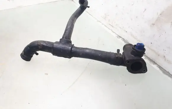 Audi A6 S6 C4 4A Engine coolant pipe/hose 028121053K 028121133