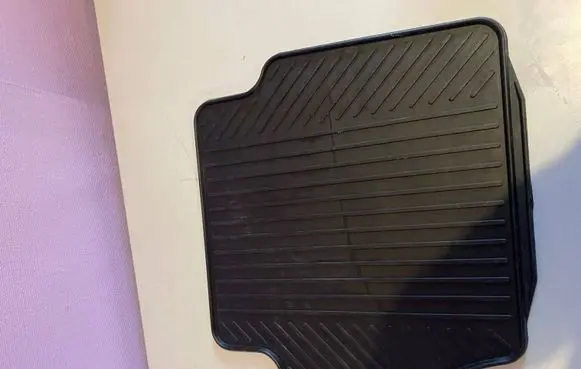Ford Fiesta Second row seat mat AM8A6J13035BA 1526902 8A6J130C06EA