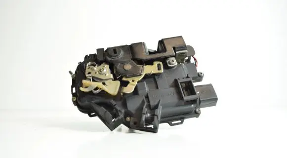 Audi A6 S6 C5 4B Rear door lock 4B0839016G