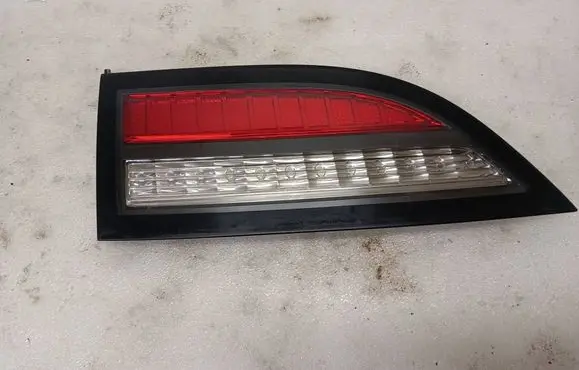 Opel Ampera Tailgate rear/tail lights 20847411