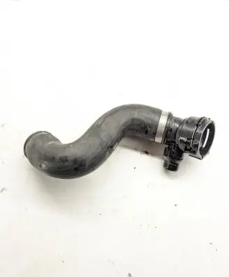 BMW 5 G30 G31 Engine coolant pipe/hose 8602665