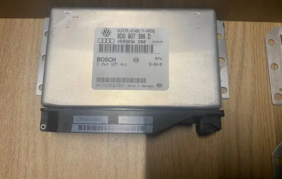 Volkswagen PASSAT B5.5 ESP (stability system) control unit 8D0907389D DKCV15010302 0265109463