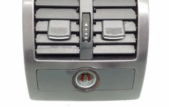 Audi A6 S6 C5 4B Rear air vent grill 4B0819203