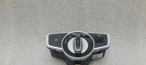 Mercedes-Benz E W213 Light switch A2229055508