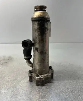 Volvo XC90 EGR valve cooler 8807766l
