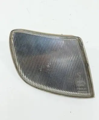 Volkswagen PASSAT B4 Front indicator light 3A0941068