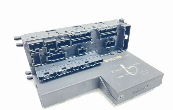 Mercedes-Benz C W202 SAM control unit 0195455632