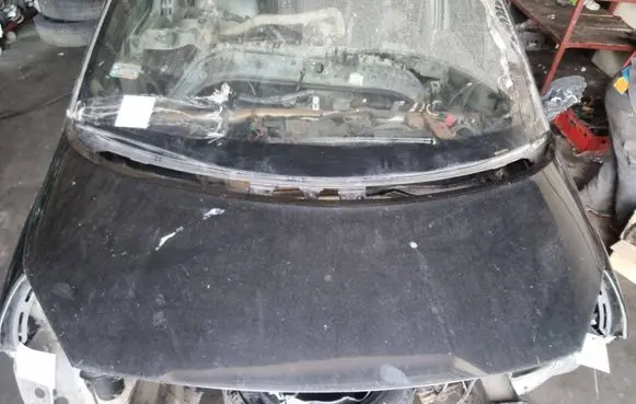 Renault Megane II Engine bonnet/hood NV676