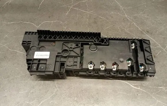 Mercedes-Benz Vito Viano W447 Current control relay a4475407880