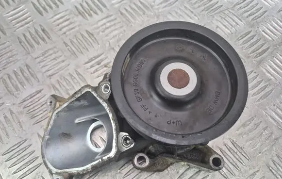 BMW X5 E70 Water pump 7790045 4090790