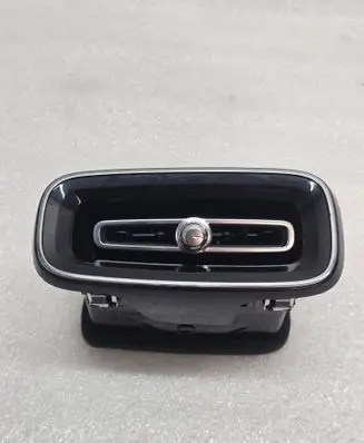 Volvo XC40 Dashboard side air vent grill/cover trim 31442625