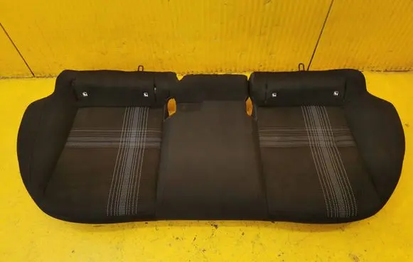 Hyundai Bayon Second row seats 89151-Q0010