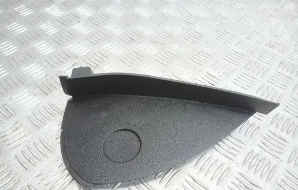 BMW 1 E82 E88 Dashboard side end trim 9124922