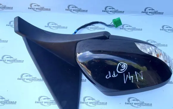 Front door electric wing mirror