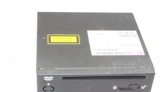 Land Rover Freelander 2 - LR2 CD/DVD changer 6G9210E887EF 4621008644
