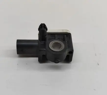 Volkswagen Caddy Airbag deployment crash/impact sensor 2H0959351