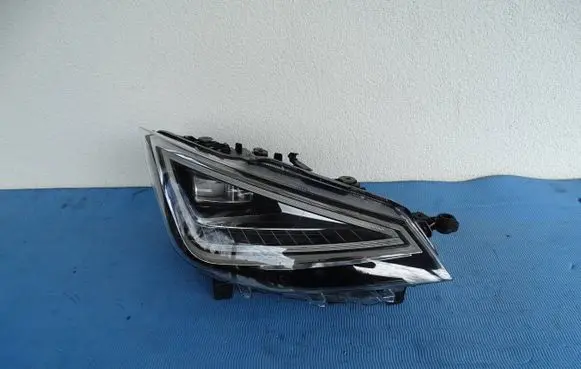 Seat Ibiza V (KJ) Headlight/headlamp 6F1941008F