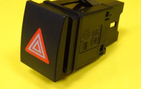 Volkswagen Polo IV 9N3 Hazard light switch 6Q0953235A