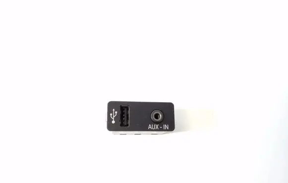 BMW X1 E84 AUX in-socket connector 9241331