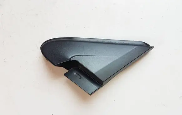 Subaru Crosstrek III Fender end trim 65242FN010