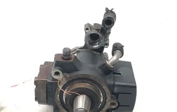 Fuel injection high pressure pump