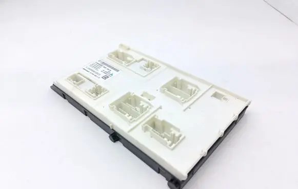 Mercedes-Benz ML W166 SAM control unit A1669009003