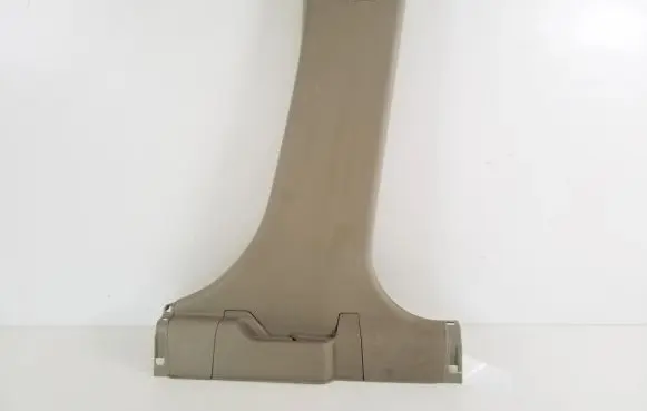 Mitsubishi Outlander (B) pillar trim (bottom) 7211A054