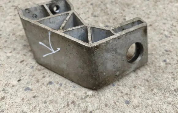 Mercedes-Benz C W205 Radiator mount bracket A2055014120