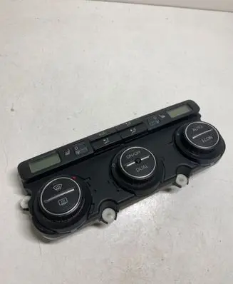 Volkswagen PASSAT B6 Climate control unit