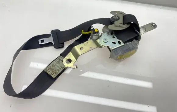 Subaru Legacy Front seatbelt 7q7050p
