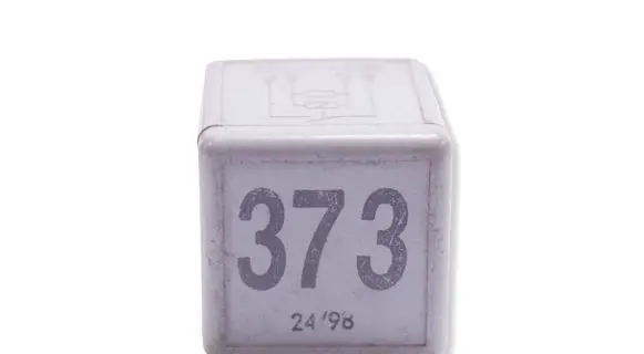 Audi 80 90 B3 Other relay 8D0951253A V23134B52X301
