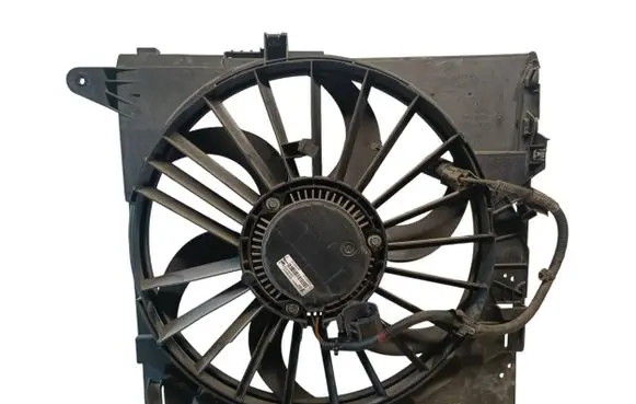 Jaguar XF X250 Radiator cooling fan shroud 8X238D607BA 8240447 8240578