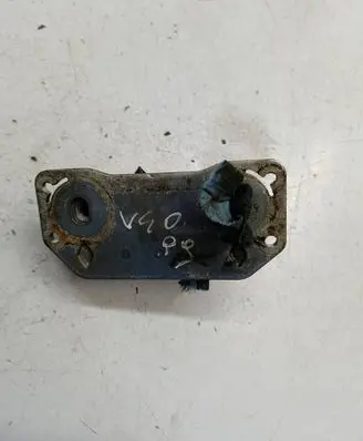 Volvo V40 Engine oil radiator 31368636 5201424