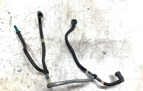 Peugeot 4007 Fuel line pipe
