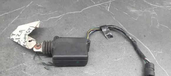 Seat Ibiza II (6k) Front door soft close latching motor 