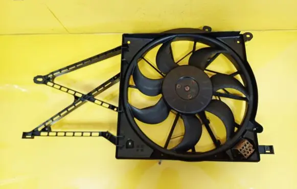 Opel Astra G Electric radiator cooling fan 90570739 0130303245 90572751