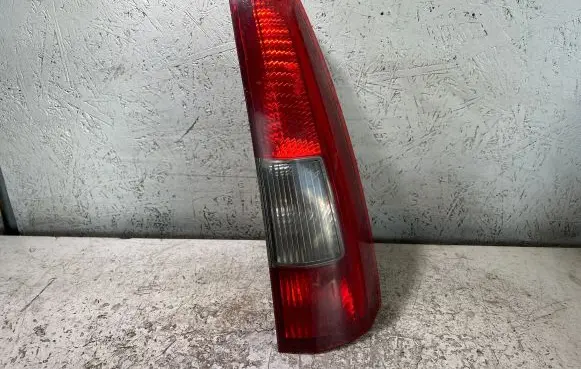 Volvo V70 Rear/tail lights 9154494