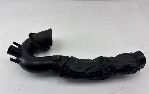 Chevrolet Captiva Intake resonator 20792675