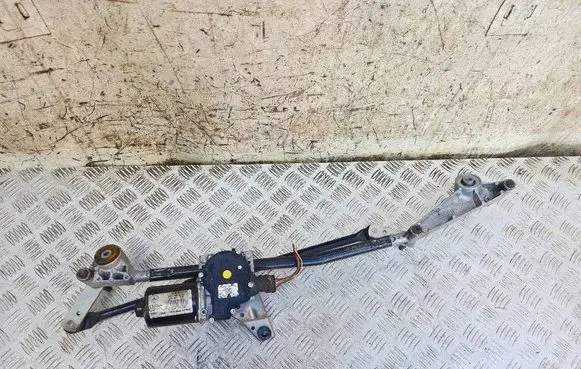Mercedes-Benz A W176 Front wiper linkage and motor A1768200040 A1769061800