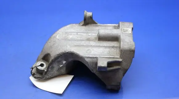 Mercedes-Benz C W204 Engine mounting bracket A6512230004