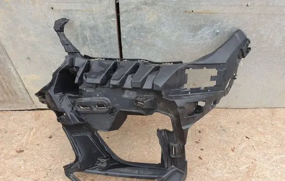 BMW X6M G06 F96 Front bumper mounting bracket 8075351 51118075351