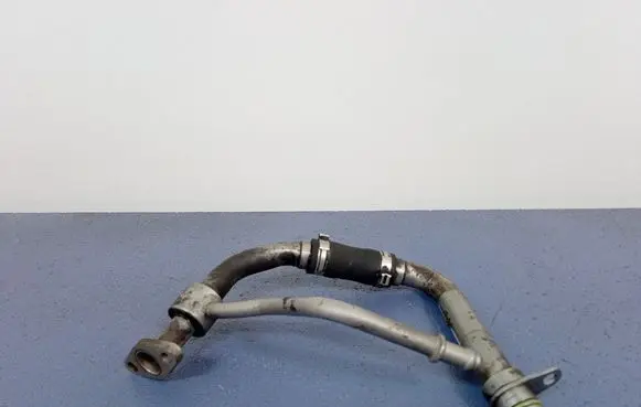 Audi Q7 4L Turbo turbocharger oiling pipe/hose 057145736P
