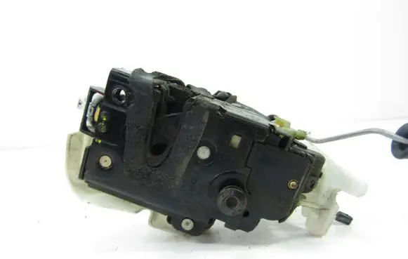Volkswagen Polo Front door lock 