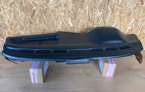 BMW 3 E30 Dashboard